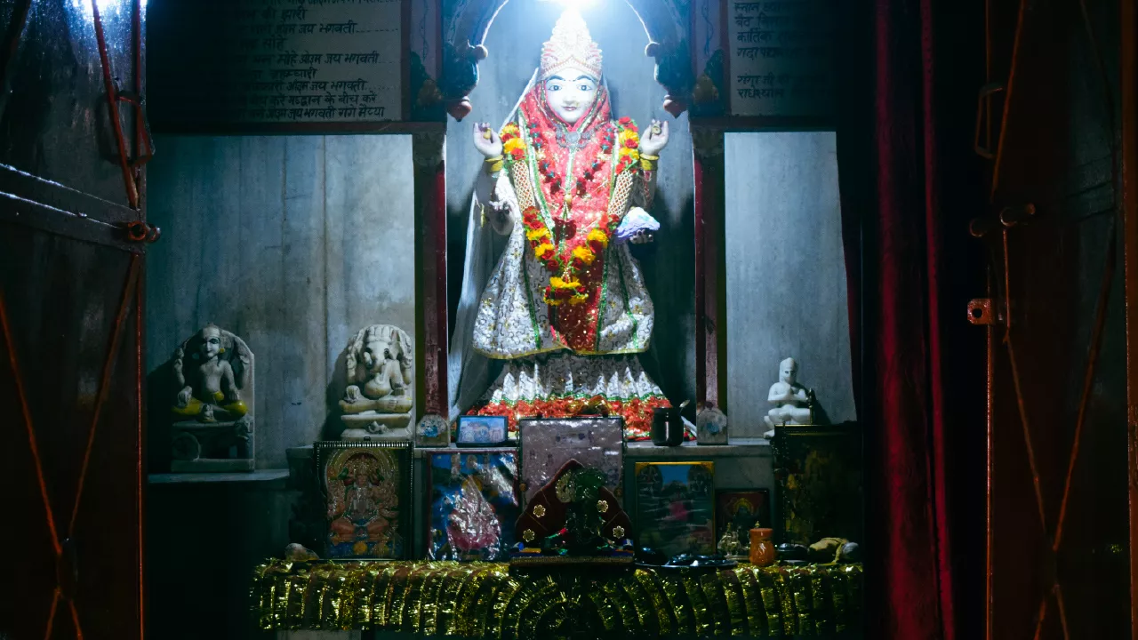 Prayag Pandits pandit team offering Shradh puja services at Garh Mukteshwar