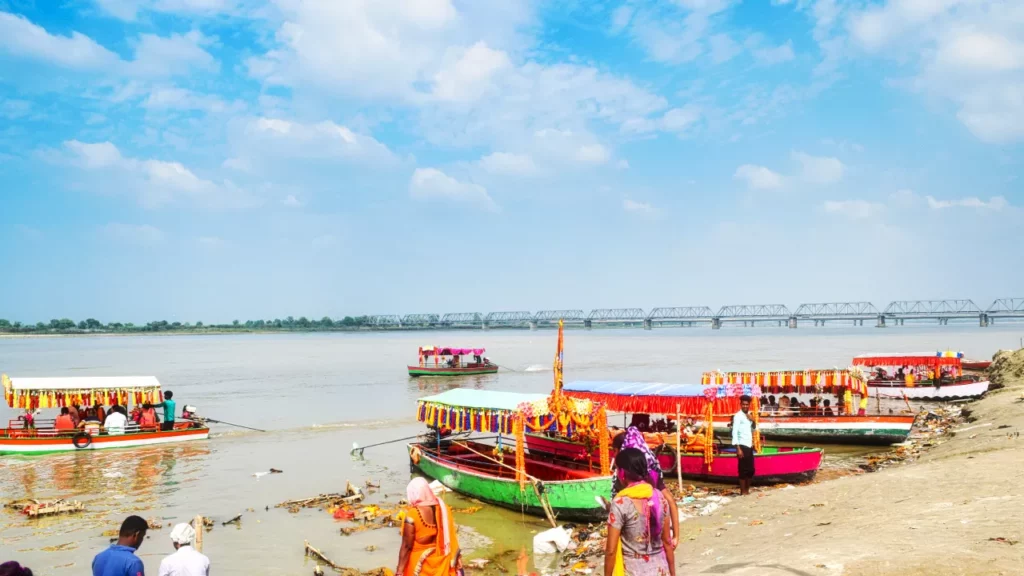 Saryu Ghat in Ayodhya in broad daylight showing the ghat steps