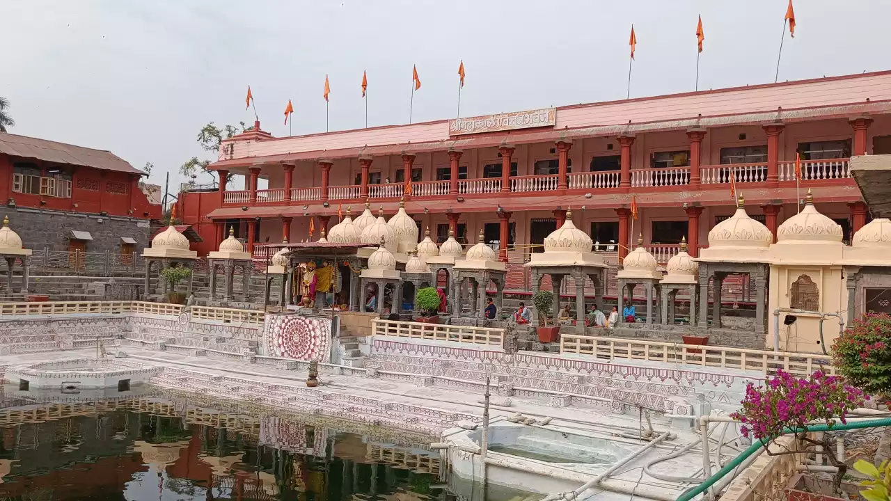 Mahakaleshwar Jyotilinga Temple architecture