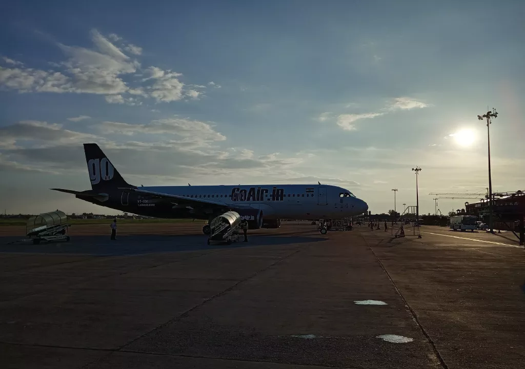 reach gaya by flight