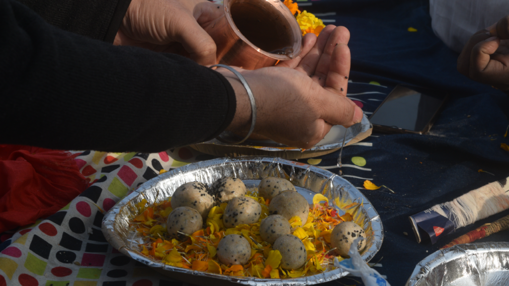 What is the typical process for performing Pind Daan in Haridwar?