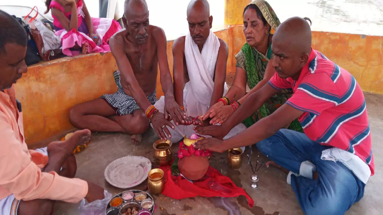 Pind Daan ceremony arranged in India for a family joining remotely