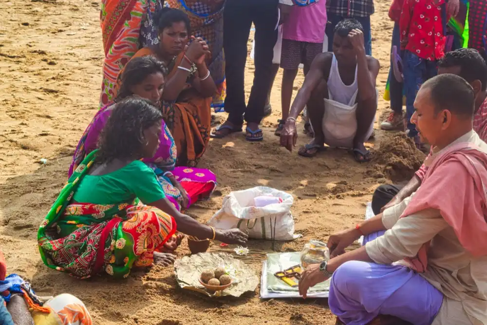 A woman participating in Pind Daan in Gaya